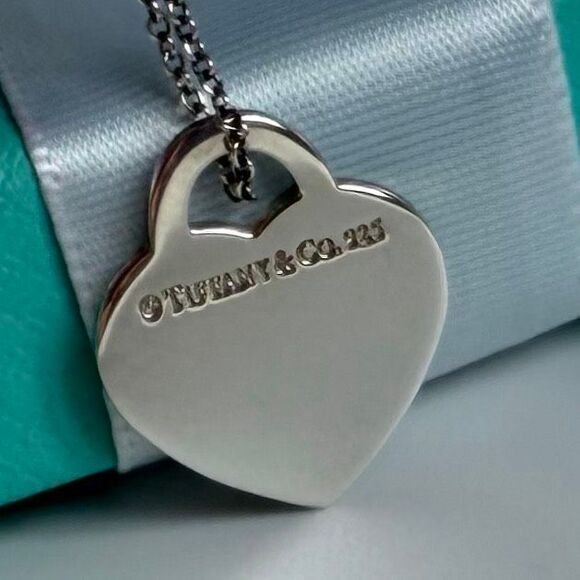 Tiffany & Co Retired Notes Collection Silver I Love You Script Heart Pendant 18” - Picture 11 of 16